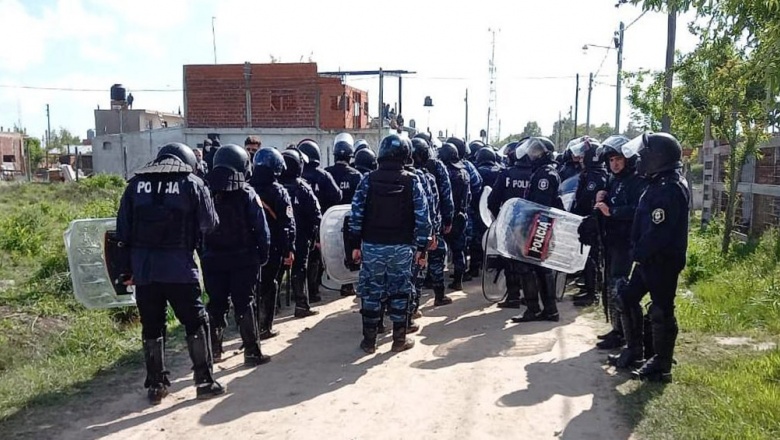 Toma de Tierras: La Policía bonaerense desalojó la toma del predio de Guernica