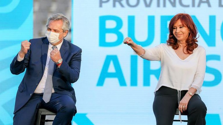 Alberto y Cristina presentan a sus precandidatos del Frente de Todos en un acto en Escobar