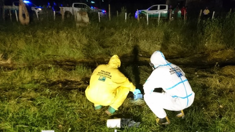 Secuestran vehículo que arrojaba residuos peligrosos: un detenido