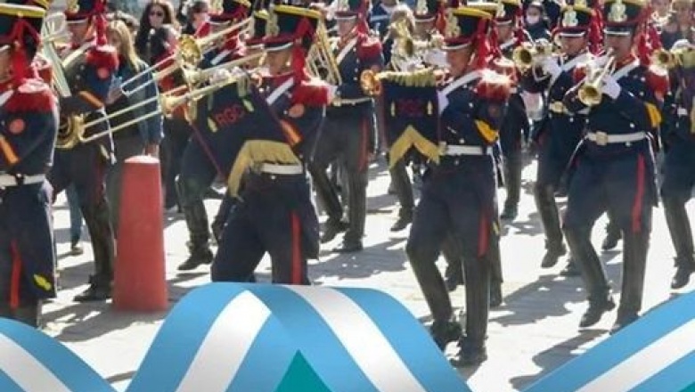 Imperdible: Desfile de la Fanfarria militar Alto Perú de los Granaderos a Caballo General San Martín