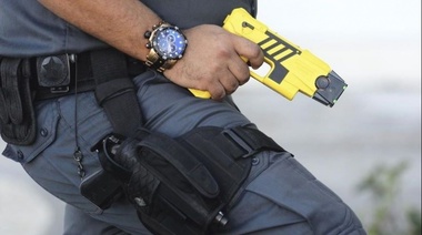 El Gobierno quiere usar las pistolas Taser en vagones de tren y aeropuertos