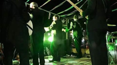 Fiesta retro en Varela en la Casa de la Cultura