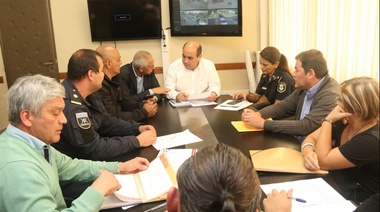 El Municipio recibió a vecinos de Vatteone para reforzar la seguridad