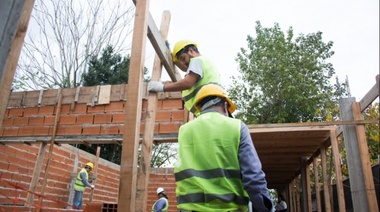 Avanza la construcción de dos nuevas aulas para la Escuela Nº44