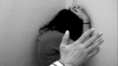 Violencia de género: Golpeó a su pareja y la roció con alcohol