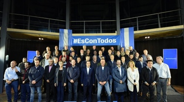 El PJ Bonaerense se alineó detrás de la fórmula Fernández-Fernández