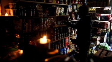 Casi 40 mil hogares usuarios sin luz tras el apagón masivo
