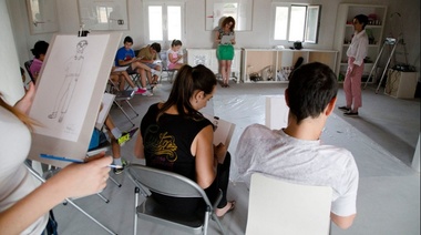 Jam de dibujo y música en el museo municipal