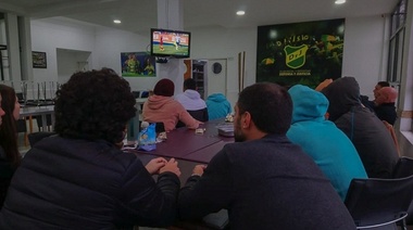 Alaniz entró al predio de Defensa para ver a la Selección argentina