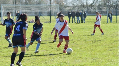 Las chicas de Curtidores Unidos recibieron a River