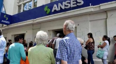 Macri pagará un retroactivo a los jubilados: 54 pesos