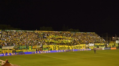 Defensa avanza con la iluminación LED en el Tomaghello para la Libertadores
