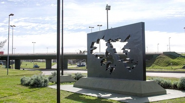 Ya está en el país la Virgen de Luján que acompañó a las tropas argentinas durante la Guerra de Malvinas