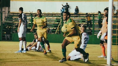 Defensa y Justicia venció 2-0 a Lanús en Varela