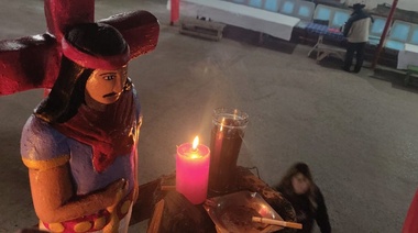 Día del Gauchito Gil: miles de fieles veneran al santo popular