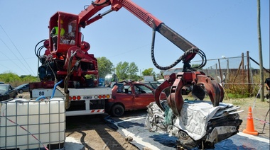 Watson inauguró el Programa Nacional para la Compactación de Vehículos