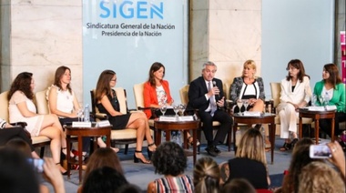 El Presidente llamó a los hombres a "aprender a respetar la diversidad de género"