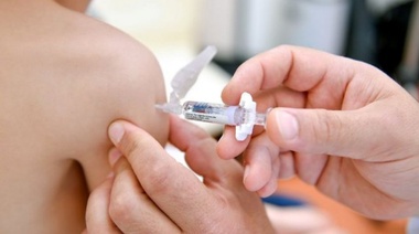 Provincia comenzó a repartir vacunas contra la Meningitis y aplicarán en marzo