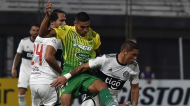 Defensa perdió en Paraguay ante Olimpia por Copa Libertadores
