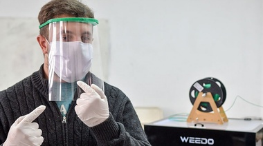 Escuelas técnicas varelenses ya realizaron más de 400 protectores faciales