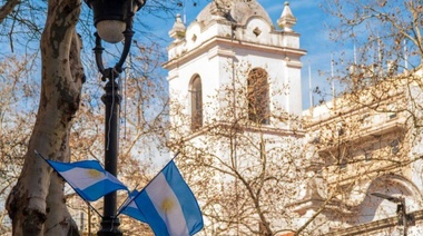 El 25 de mayo en Varela con primer acto escolar virtual