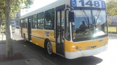 Continúa el paro en la línea 148 por reclamo salarial