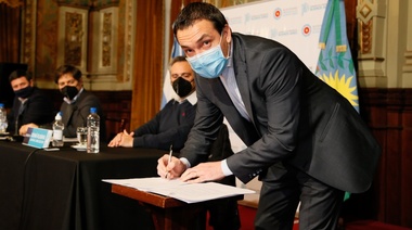 Watson junto a Kicillof suscribió al programa “Potenciar Trabajo”