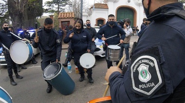 El oficialismo y la oposición rechazan la protesta con armas y patrulleros en Olivos