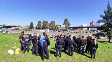 Policías bonaerenses levantaron las protestas tras anuncios de mejora salarial de Kicillof