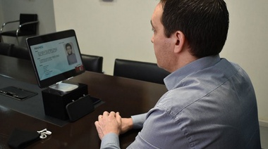 Alumnos de la UNAJ creadores de un ágil sistema para desinfección del transporte público