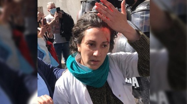 Anuncian un paro de enfermeros en repudio a las agresiones sufridas por parte de la Policía de la Ciudad