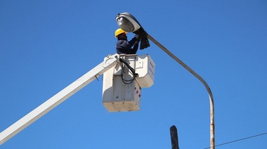 Nuevas luminarias Led en el Cruce Varela