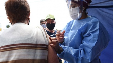 Vacunación y testeos en el barrio Martín Fierro