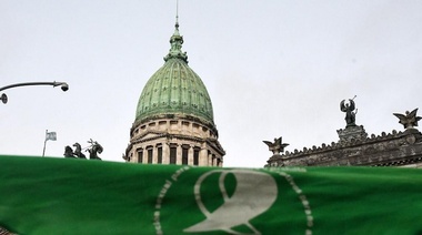 Comienza a debatirse en Diputados el proyecto de legalización del aborto