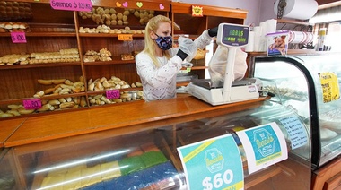 Mercado Activo: continúan los precios reducidos del pan los días miércoles