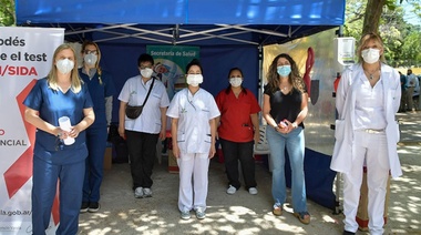 Jornada de concientización y educación contra el VIH en Varela