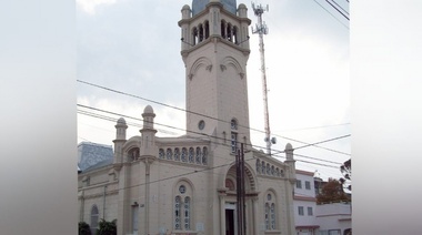 ¿Cuándo se inauguró la Parroquia San Juan Bautista?