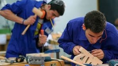 Programa Jóvenes: ¿Cómo aprender un oficio o conseguir trabajo?