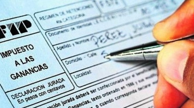 Analizan un proyecto para que aguinaldo, viáticos y horas extras no paguen Ganancias