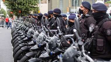 Comienzan a vacunar al personal de las fuerzas de seguridad