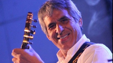 Este fin de semana Peteco Carabajal en Varela