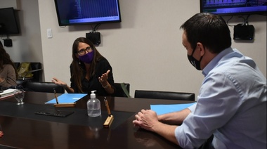 Watson y Gómez Alcorta rubricaron convenio de adhesión al Programa Acompañar