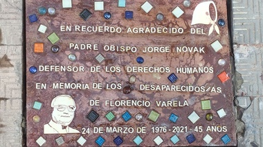 Descubren una placa en homenaje a Jorge Novak