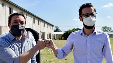 Municipio y Provincia firmaron convenio para construir nuevas viviendas en Florencio Varela