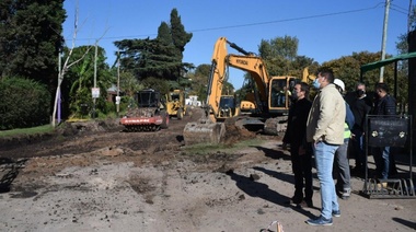 Watson monitoreó avances en la renovación del circuito Tinogasta