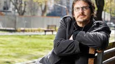 Felipe Pigna dialogará junto a alumnos de la Secundaria Nº 17 de La Carolina II