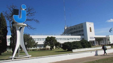 La UNAJ plantea el regreso a las clases presenciales en "aulas híbridas"