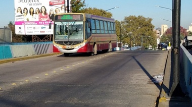 Paro de la línea 324 por ataque a chófer