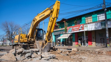 Ingeniero Allan: Inician repavimentación de la calle 1155
