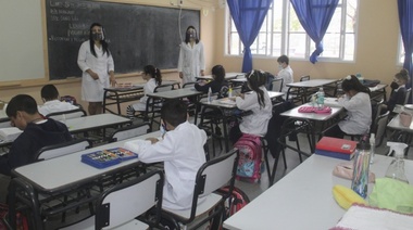 Trotta cuestionó al gobierno porteño por pretender eliminar el distanciamiento en las aulas